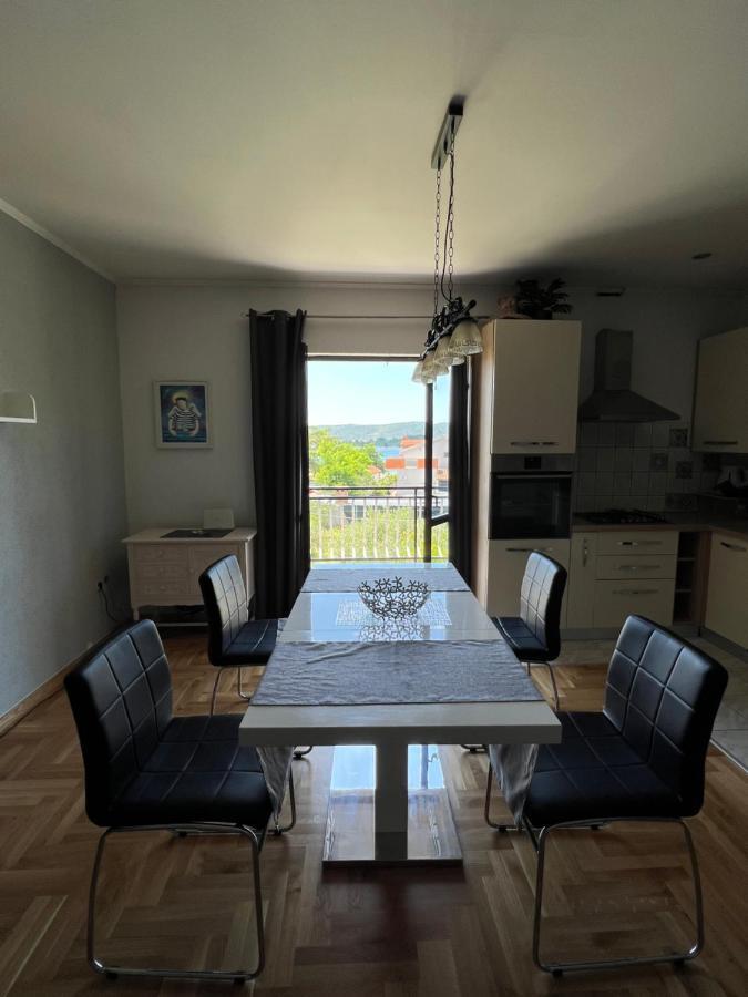 Apartments And Pansion M&R Turanj Zewnętrze zdjęcie